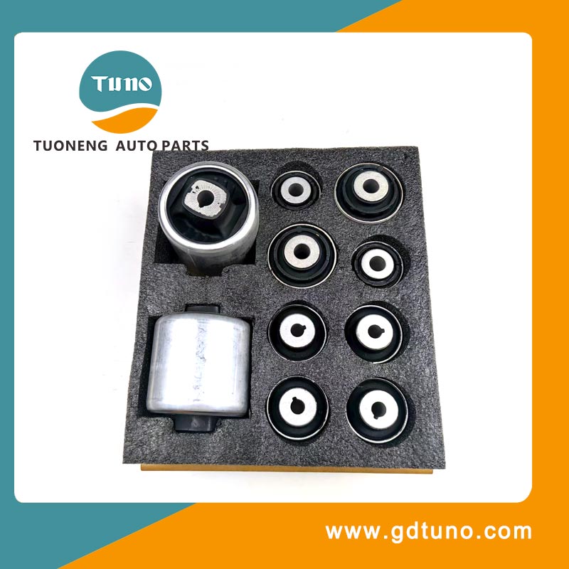 Audi A6L C8 Комплект сайлентблоков переднего рычага Audi Q5L